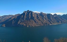 Un Passo dal Paradiso